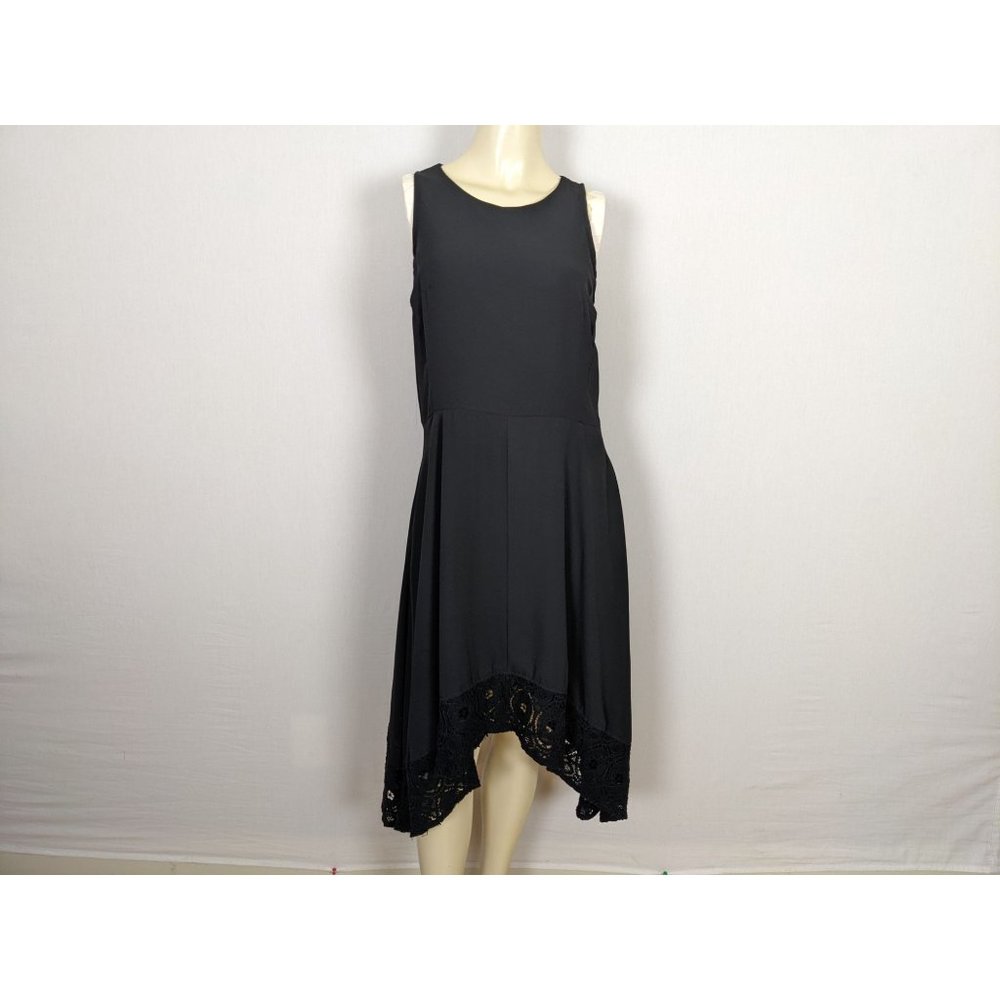 Nanette Lepore sleeveless asymmetrical lace hem open back with bow black dress 8